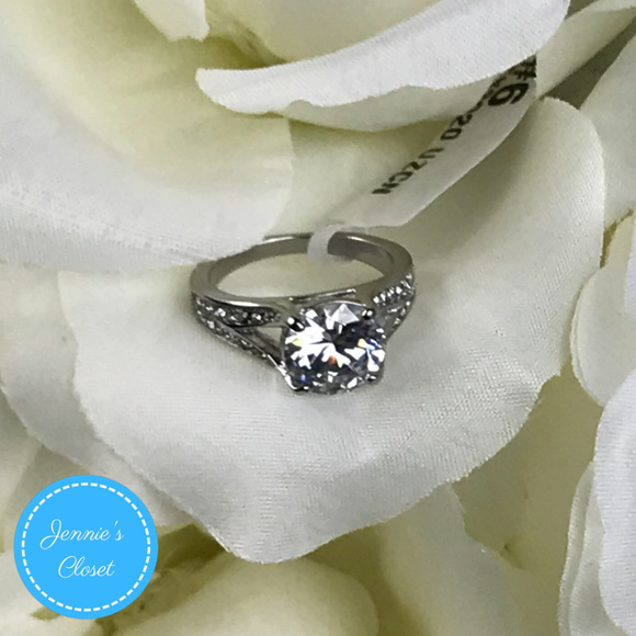 Jennie's Closet Jewelry - 3.17 CT Stainless Steel CZ Engagement Ring Sz: 5